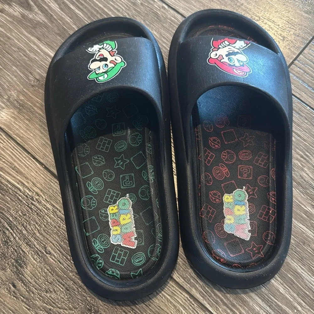 Super Mario brothers Kids Slide Sandals - Black